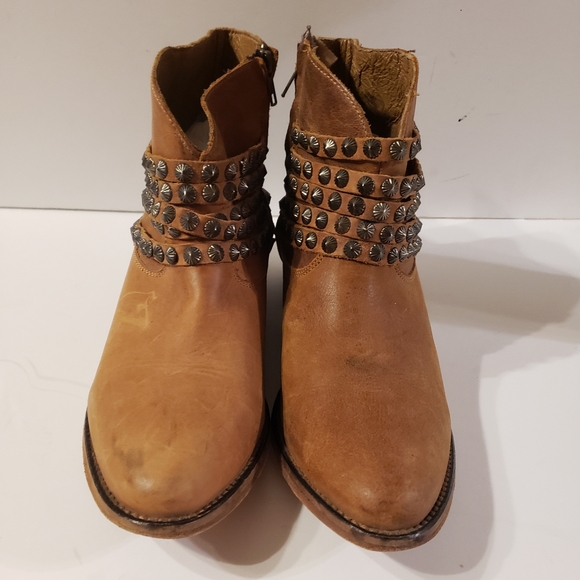 Steven x Steve Madden Mexico Leather Rivet Strapped Tan Ankle Boots Sz 11 - Picture 4 of 7